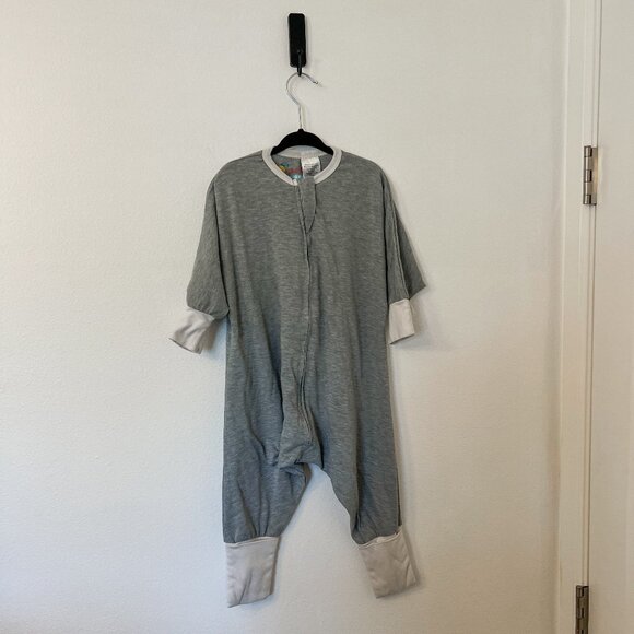 Sleeping Baby Flying Squirrel Sleep‎ Suit - Picture 1 of 4